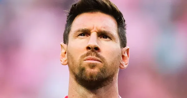 Messi sobre su mejor camiseta.