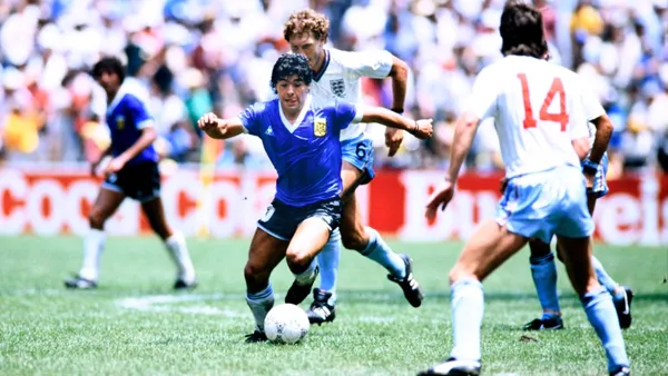 A 35 años del histórico gol de Pelusa ante la Selección de Inglaterra, recordamos cómo lo relató el protagonista de la jugada.