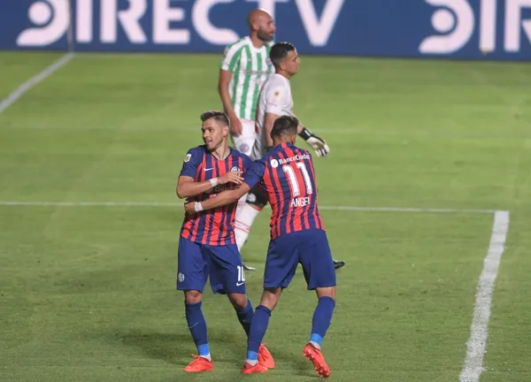 Ambos jugadores vienen de jugar la Copa América disputada en Brasil.