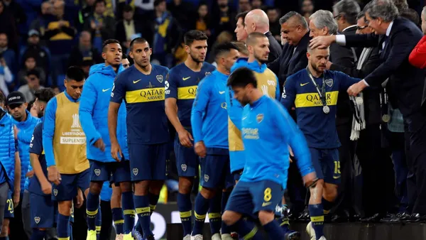 Boca recibe las medallas de Sub campeón en el 2018.