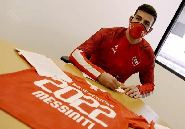 Club Atlético Independiente anunció hace pocos minutos la renovación de Nicolás Messiniti, quien tendrá una costosa cláusula de salida.