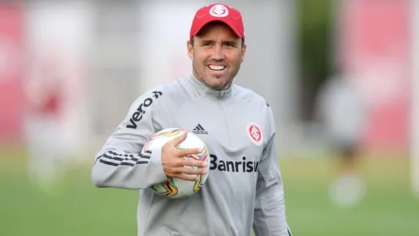 Coudet cerró la llegada de otro futbolista argentino