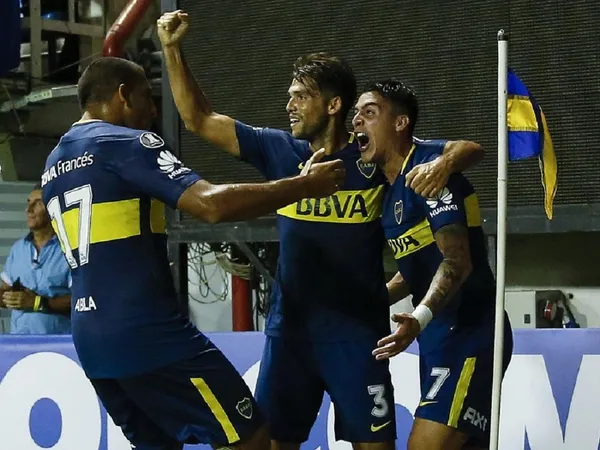 Cristian Pavón quiere regresar a Club Atlético Boca Juniors como protagonista, pero les costaría el puesto a tres jugadores.