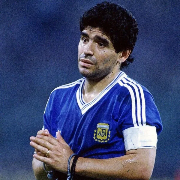 Diego Armando Maradona se fue, y sus seguidores buscan los culpables de su partida.