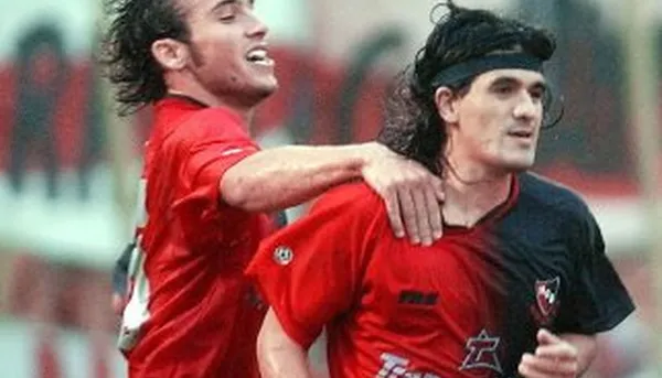 El 12 de diciembre de 2004, la Lepra conquistó el Apertura 2004 de la mano del Burrito Ortega y del Tolo Gallego.