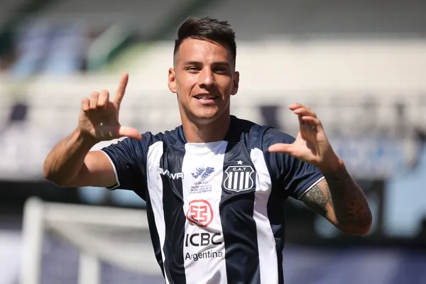 El club cordobés debe desembolsar dinero para que el delantero pueda enfrentar al Millonario.