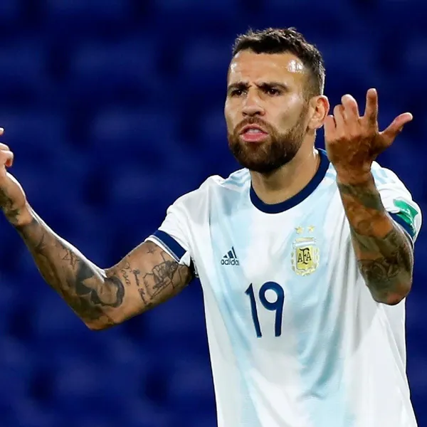 El defensor del Benfica no está demostrando el mejor nivel en la Albiceleste y no debe seguir estando en el 11 inicial de Lionel Scaloni por estas razones