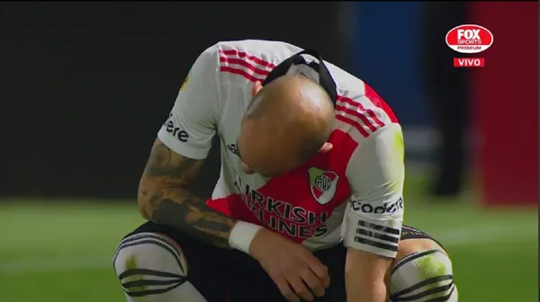 El defensor se realizó los estudios por el dolor en el brazo que se había operado meses atrás y hay una lesión ósea. ¿Qué le pasó y cuánto tiempo estará de baja?