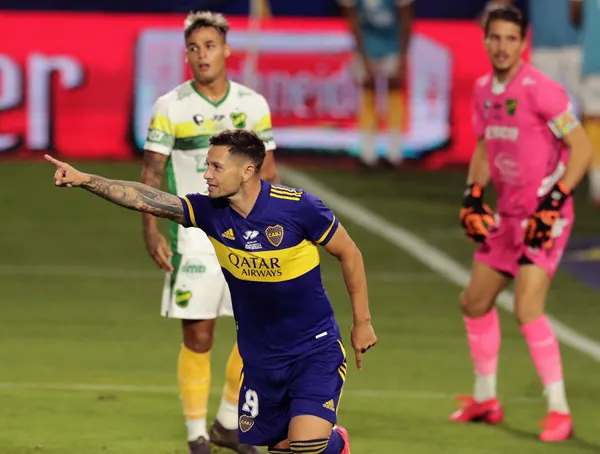 El delantero dejó de pertenecer al Xeneize tras rescindir su contrato.