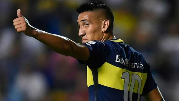 El delantero no será tenido en cuenta en Vélez Sarsfield y vive horas clave que tienen que ver con su futuro.