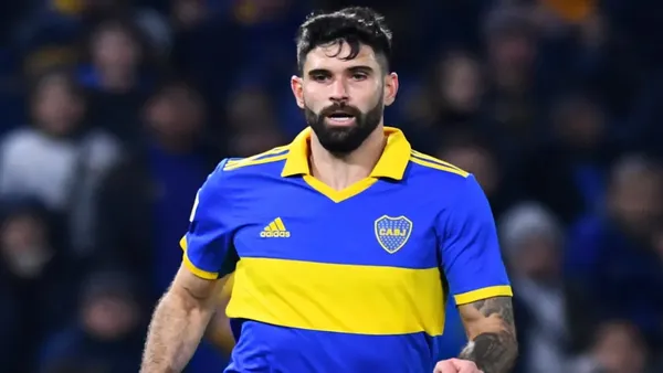 El delantero no será tenido en cuenta por Gago y busca definir su futuro.