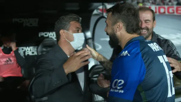 El delantero que le marcara dos goles a Boca en las finales de la Copa Libertadores volvió a la cancha de River, ahora con la camiseta de Vélez.