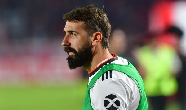 El delantero se lamentó por la manera en que sucedió su salida de River Plate y contó los motivos.