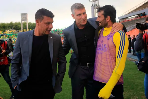 El entrenador del Tiburón no se terminó yendo disconforme pese a la derrota de su equipo en Mar del Plata.