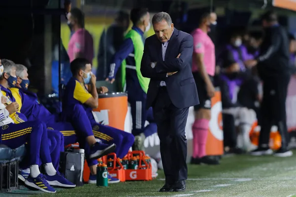 El entrenador del Xeneize no podrá contar con este jugador durante las próximas dos semanas.