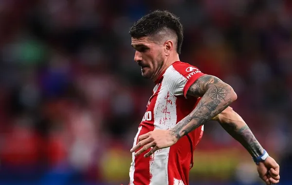 El equipo de Simeone atraviesa un momento duro, tal vez el peor de los últimos años y algunos dardos apuntas contra el volante argentino.