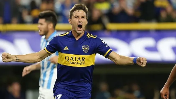 El ex delantero del Xeneize apuntó contra las pocas jugadas de peligro que crea el conjunto de Miguel Ángel Russo.