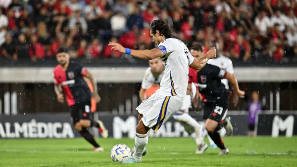 El ex dirigente no se guardó nada y le pegó al uruguayo.