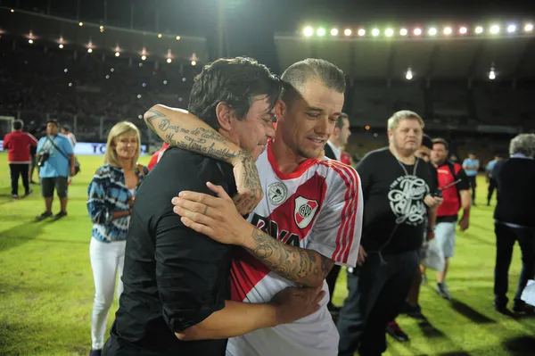 El ex jugador de River Plate opinó sobre el momento que atraviesa el enganche colombiano.