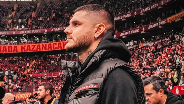 El futbolista argentino fue denunciado por su ex mujer.