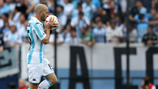 El ídolo jugó su último partido en la Academia en lo que fue victoria 2 a 1 ante Godoy Cruz.