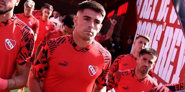 El marcador central zurdo no es tenido en cuenta por el técnico Carlos Tévez en el Rojo.