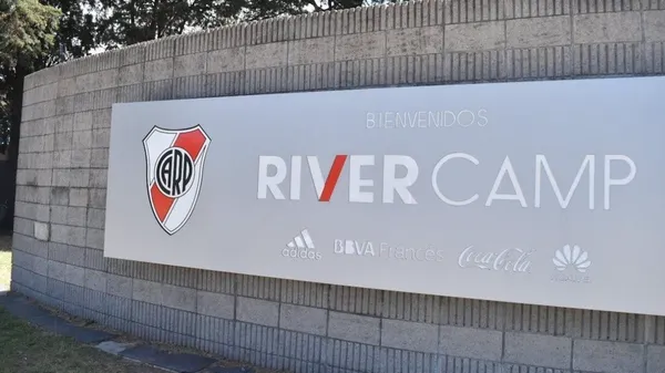 El millonario jugaría de local en el River Camp y se ahorraría una fortuna en el alquiler de un estadio