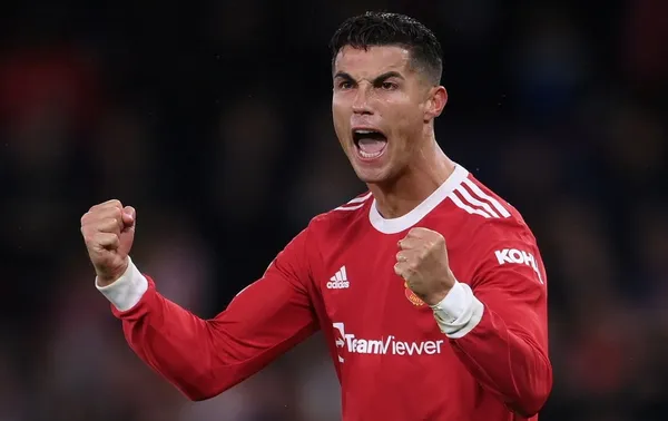 El portugués se despachó con dos goles en la victoria del Manchester United ante los Gunners.