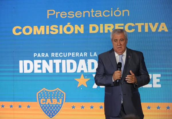 El presidente del Xeneize se rindió a los pies del delantero del club.