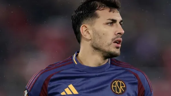 El volante fue capitán de Roma en la caída ante AZ por Europa League