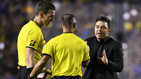 Enzo Pérez podriá quedar descartado por la Copa Libertadores en caso de llegar al límte de amarillas.