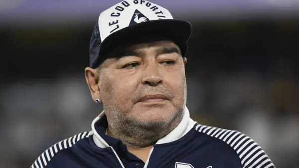 Este polémico futbolista recordó a Diego Maradona, pero luego se arrepintió de haberlo hecho.