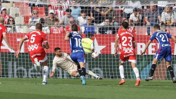 Gazzaniga se vistió de héroe con Girona.