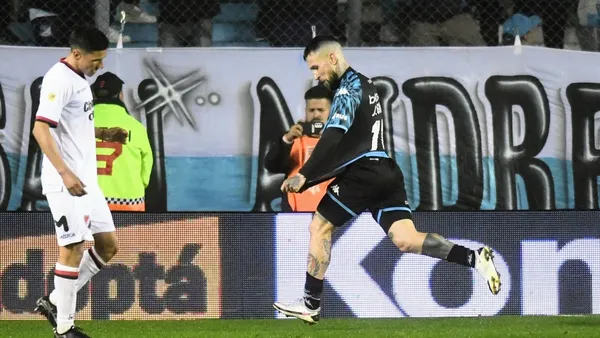 La Academia venció con un gol sobre el final del partido por 2-1 a Newell's.