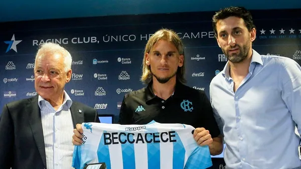 La directiva de Racing Club de Avellaneda vive horas determinantes luego de su derrota ante Club Atlético Tucumán.