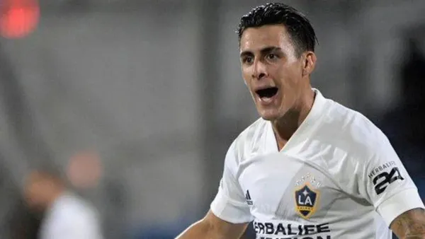 La dirigencia de Los Angeles Galaxy cometió un error que le puede costar millones o hasta la continuidad de Cristian Pavón.