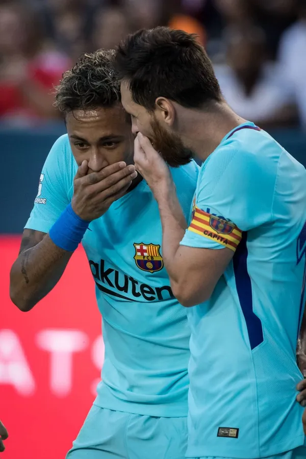 Lionel Messi prepara sus maletas al que parece ser su nuevo club, al igual que aprovechó invitando a su buen amigo Neymar Jr. a seguir sus pasos.