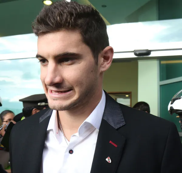 Lucas Alario jugó el primer partido de la temporada con Bayer 04 Leverkusen, días después de que se rumorara su salida.
