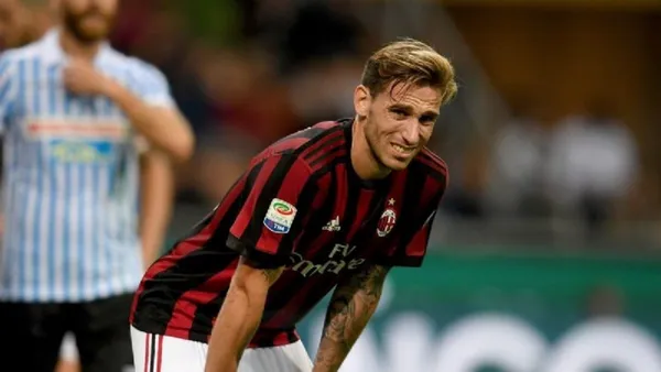 Lucas Biglia tiene todo arreglado para salir de Associazione Calcio Milan en los próximos días.