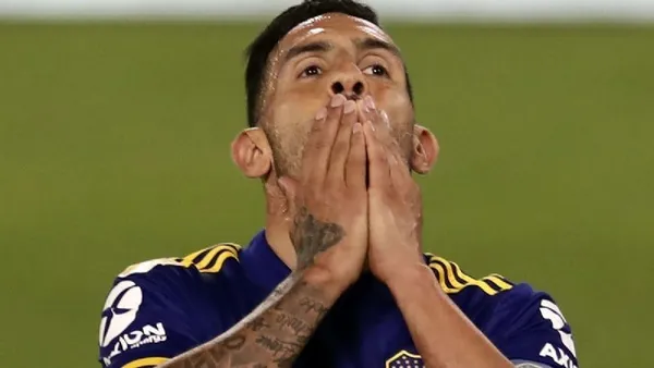 Luego de una dolorosa derrota con el Club Atlético Boca Juniors, Carlos Tévez ha decidido tomar una decisión que dejó a todos sorprendidos.