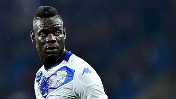 Mario Balotelli demostró muchas veces su amor por Boca Juniors.
