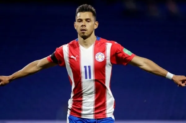 Mirá los motivos por los que Ángel Romero no debería de jugar más al fútbol en San Lorenzo ni en Argentina.