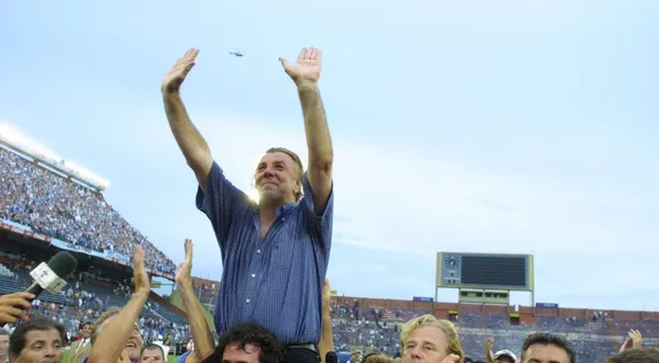 Mostaza le pegó a los que llevan las riendas de la Academia porque considera que no están unidos.