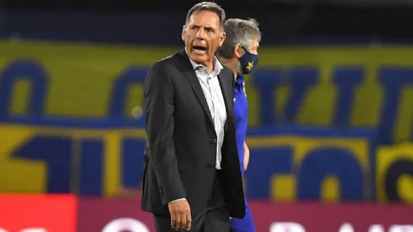 Ni bien culminó el partido, uno de los ídolos del Club Atlético Boca Juniors le dio sin piedad a Miguel Ángel Russo.
