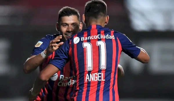 Previo a la victoria del Club Atlético San Lorenzo de Almagro, nadie supo los sacrificios que hicieron Ángel Romero Villamayor y Óscar Romero Villamayor.