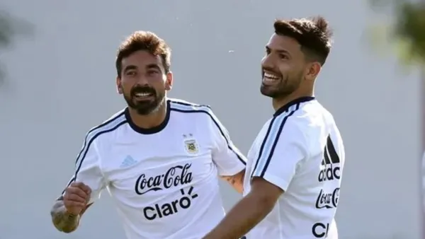 Sergio Agüero y Ezequiel Lavezzi.