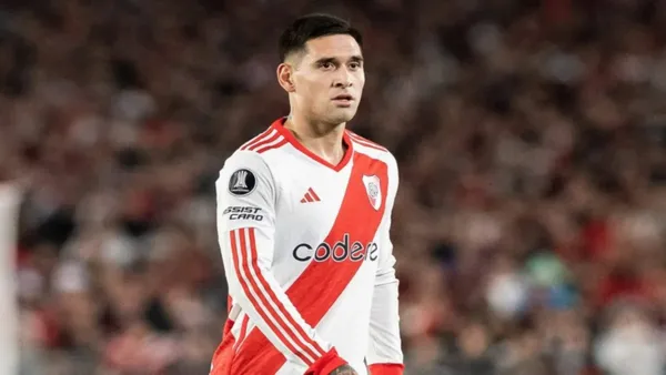 Tras la compra de Foster Gillett, el futuro de Villagra habia quedado en el aire