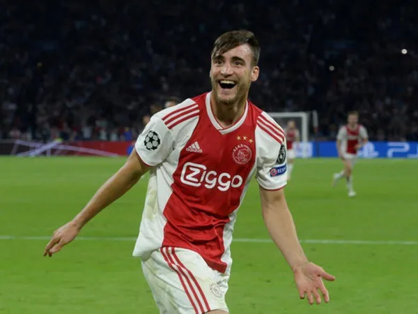 Tras las negociaciones entre Ajax y Barcelona, finalmente Nicolás Tagliafico no jugará en la institución española.