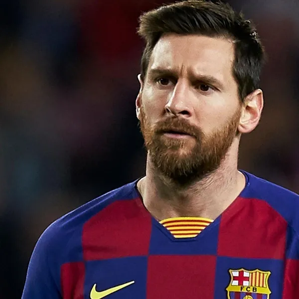 Un jugador del fútbol argentino que tuvo el suficiente egocentrismo para compararse con Lionel Messi podría parar en la cárcel.