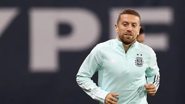 Una de las ausencias más notorias en los partidos de la Selección de Fútbol de Argentina fue Alejandro Darío Gómez, quien no jugó ni un solo minuto, pero hoy ganó un premio.